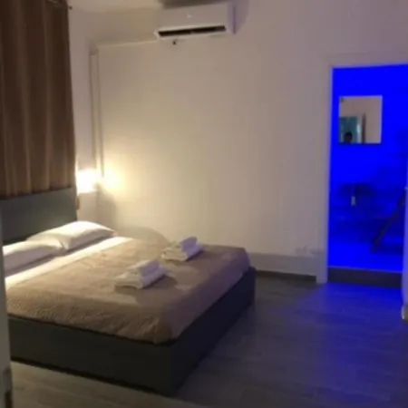 Πανσιόν Fuori Ortigia 2